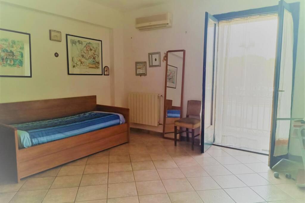 Appartamento Incantevole 90 Mq A Due Passi Mare Mozzafiato Изола-делле-Феммине Экстерьер фото